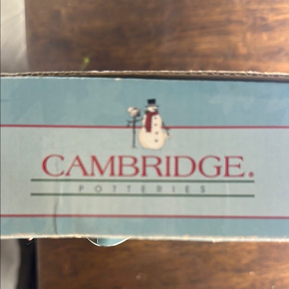 Cream Flatware‎ Set with Stainless Steel Utensils - Picture 3 of 5